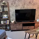 3 Bedroom House Easy Central Access