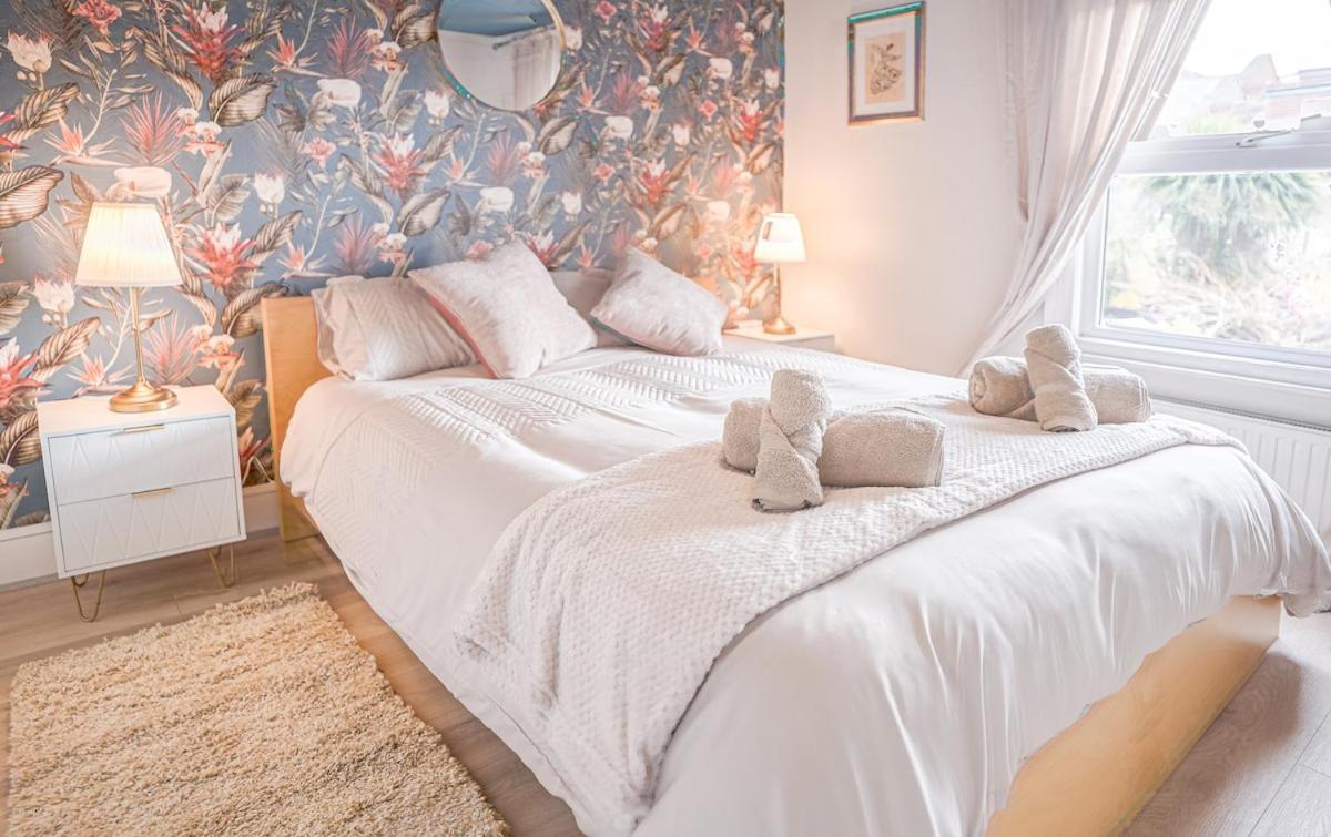 3 Bedroom House Easy Access Casa de Férias Londres