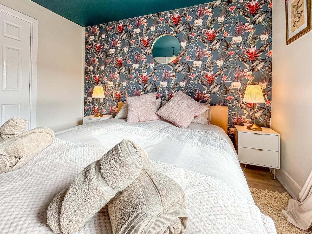 3 Bedroom House Easy Access * Londres